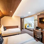 酒店 Aspire Castillo Reutlingen, Trademark Collection By Wyndham 罗伊特林根