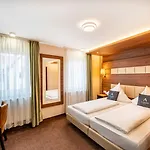 Aspire Castillo Reutlingen, Trademark Collection By Wyndham 酒店
