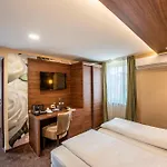 Aspire Castillo Reutlingen, Trademark Collection By Wyndham 酒店 3*