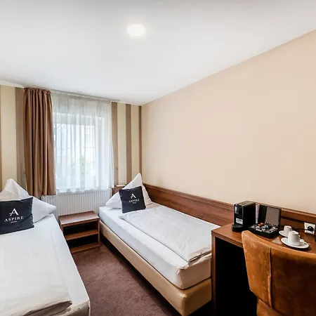 Stadthotel Hotel 3*