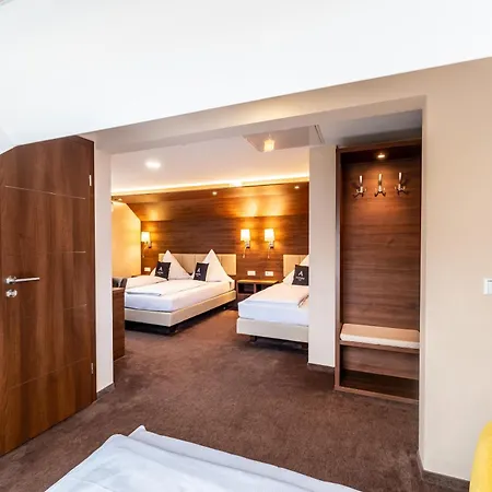 Stadthotel 3*