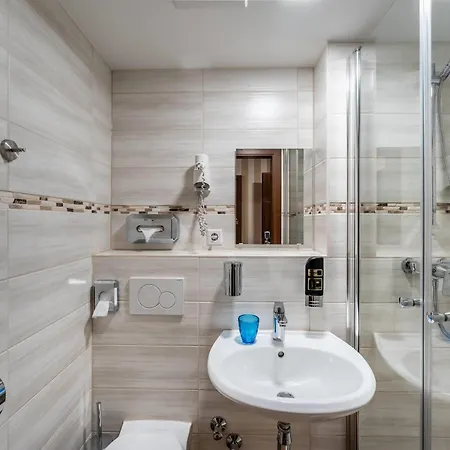 Aspire Castillo Reutlingen, Trademark Collection By Wyndham 3* 로이틀링겐