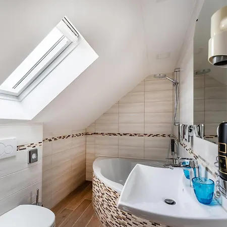 호텔 Aspire Castillo Reutlingen, Trademark Collection By Wyndham 3*