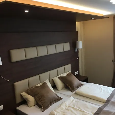 Aspire Castillo Reutlingen, Trademark Collection By Wyndham 호텔