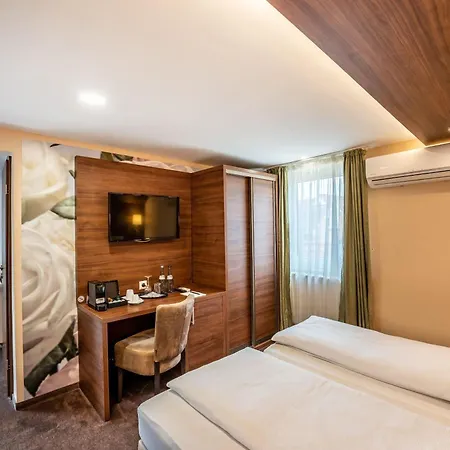 酒店 Aspire Castillo Reutlingen, Trademark Collection By Wyndham 3*