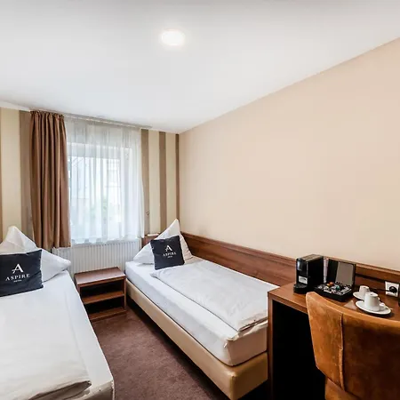 Aspire Castillo Reutlingen, Trademark Collection By Wyndham 酒店 3*