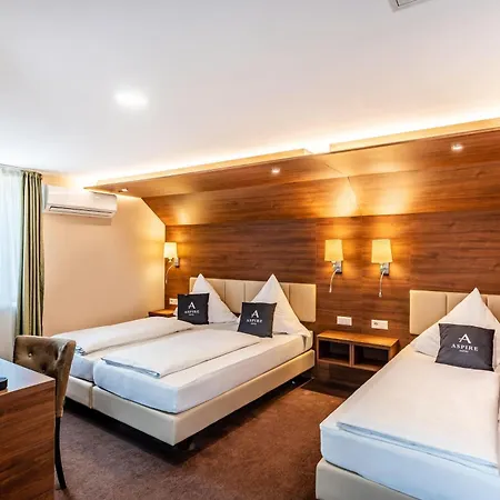 Aspire Castillo Reutlingen, Trademark Collection By Wyndham 3* רויטלינגן