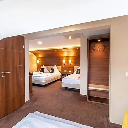 Aspire Castillo Reutlingen, Trademark Collection By Wyndham Hotel