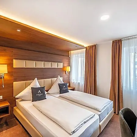 Aspire Castillo Reutlingen, Trademark Collection By Wyndham Hotel 3*