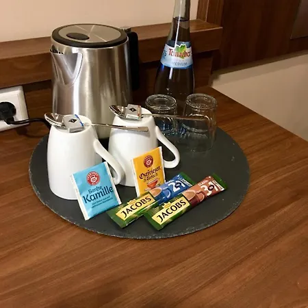 Stadthotel Hotel 3*